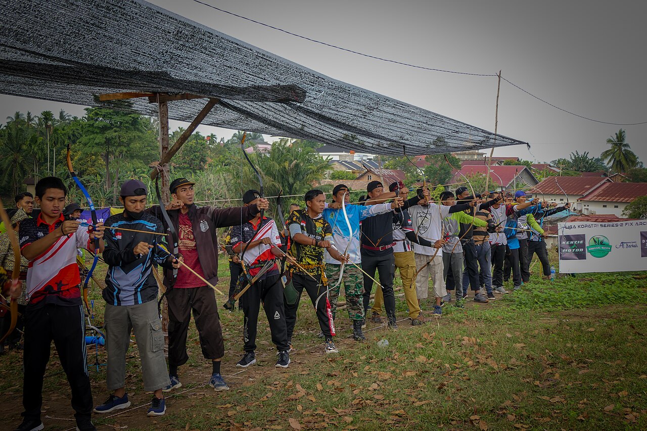 Traditional Chinese archery scene used as the independent featured image